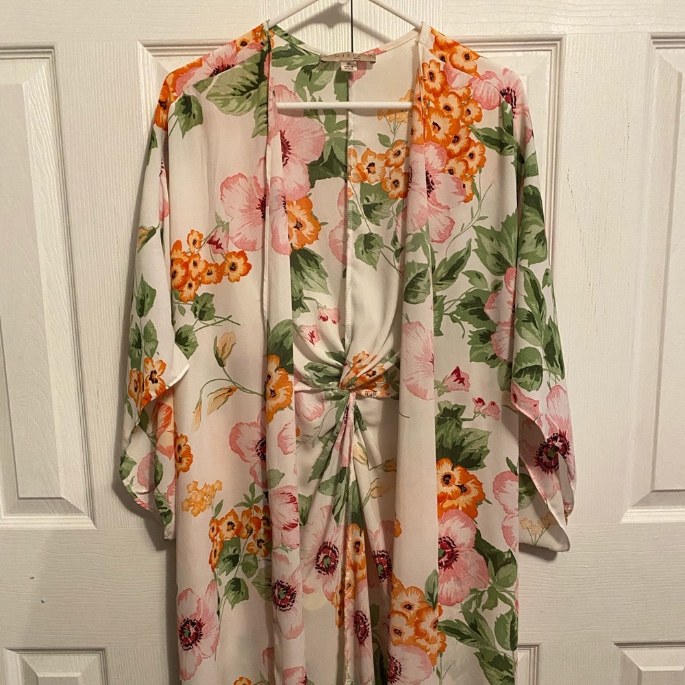 White floral Kimono